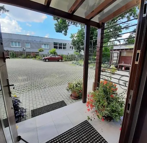 아파트 Urocze Mieszkanie 1 Z Parkingiem 카토비체